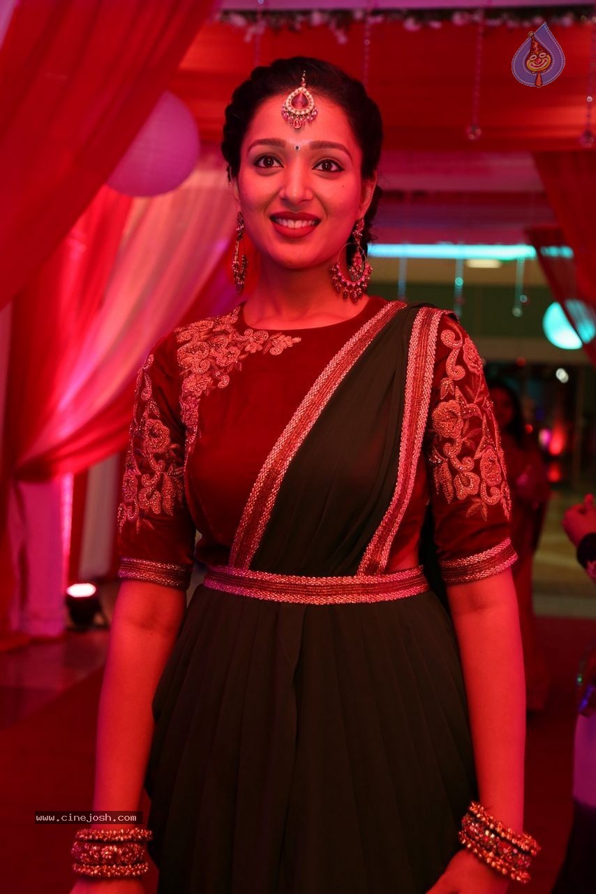 Sunil and Leela Wedding Reception - 26 / 96 photos