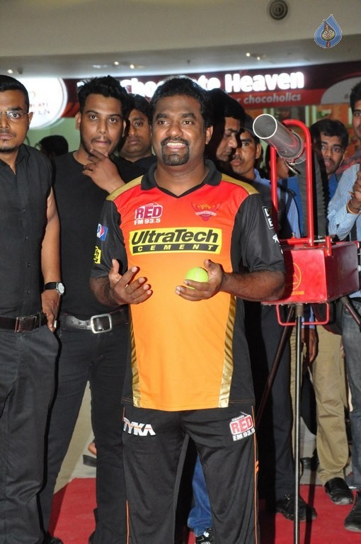 Sunrisers tho Redrisers Event - 32 / 38 photos