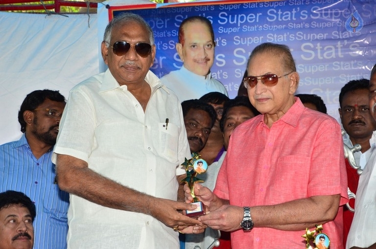 Super Star at 75 Book Release Photos - 8 / 42 photos