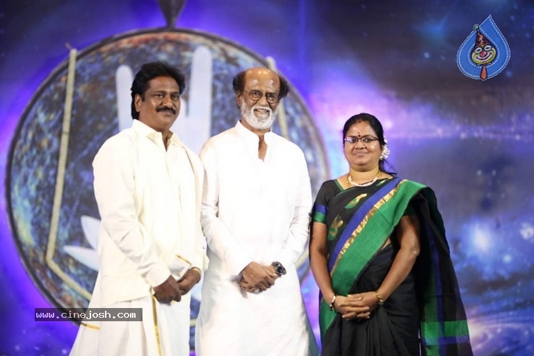Superstar Rajinikanth Fans Meet Photos - 15 / 15 photos