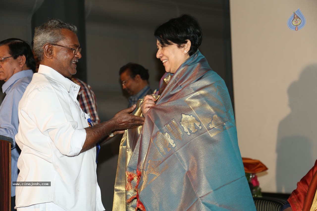 SV Ranga Rao Samagra Cine Jeevitham Book Launch - 128 / 195 photos