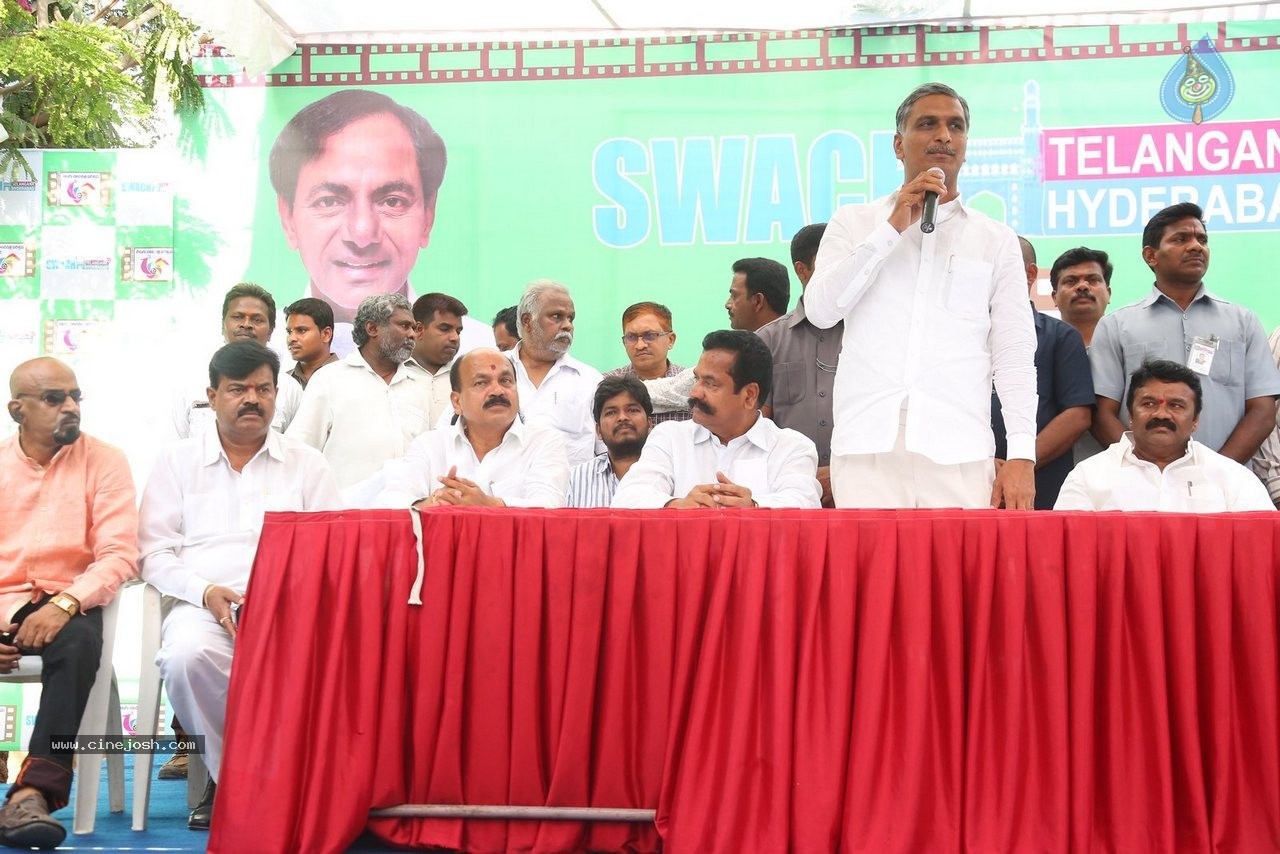 Swachh Telangana Swachh Hyderabad Event - 21 / 76 photos