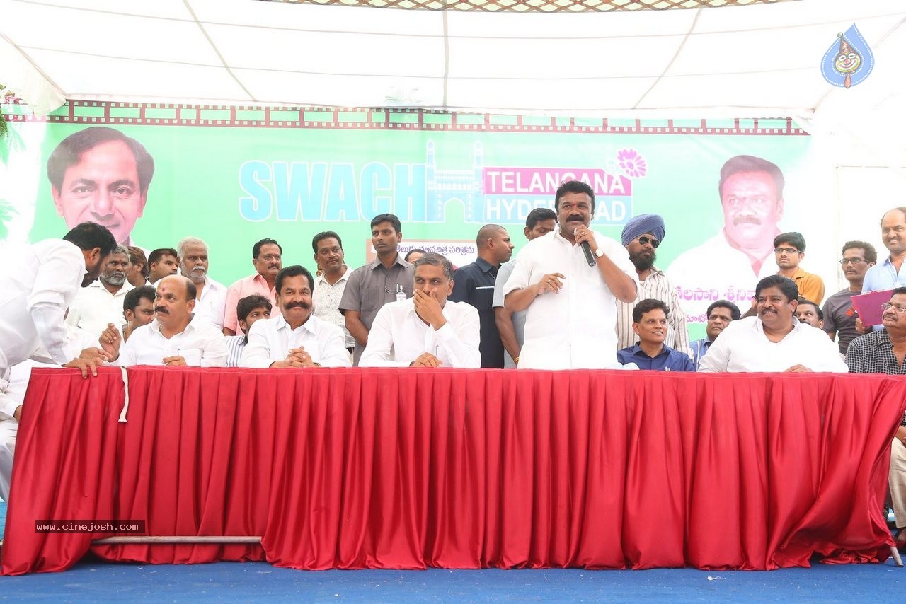 Swachh Telangana Swachh Hyderabad Event - 69 / 76 photos