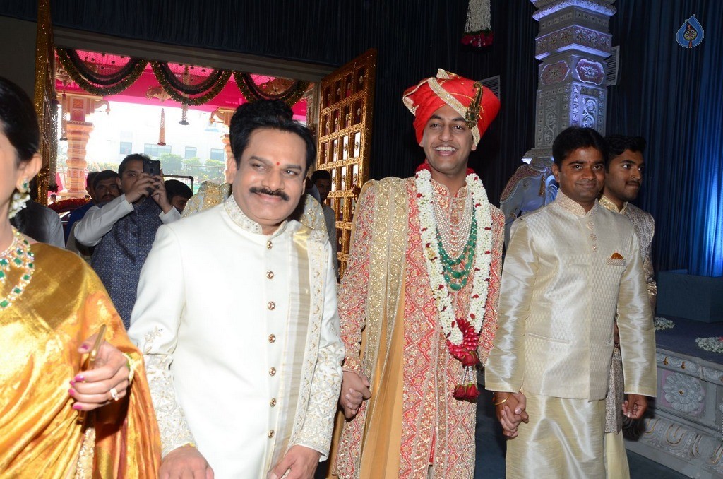T. Subbarami Reddy Grandson Keshav Wedding Photos 2 - 29 / 100 photos