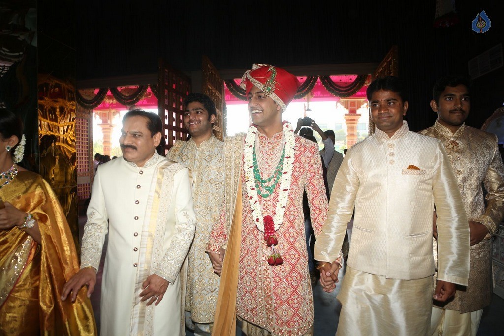 T. Subbarami Reddy Grandson Keshav Wedding Photos 2 - 83 / 100 photos
