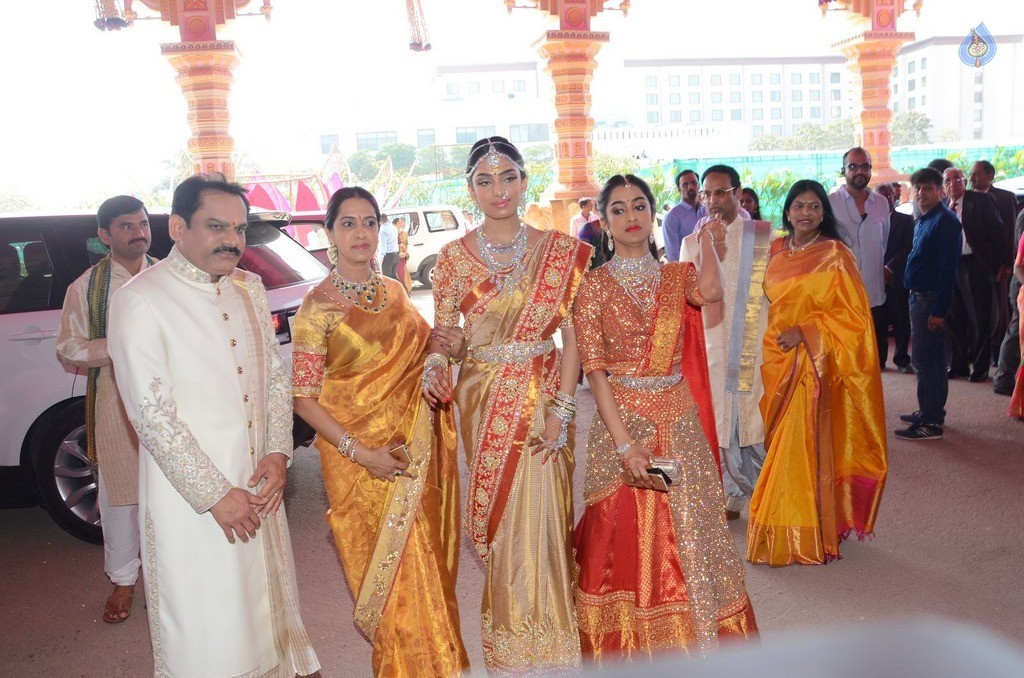 T. Subbarami Reddy Grandson Keshav Wedding Photos 2 - 85 / 100 photos