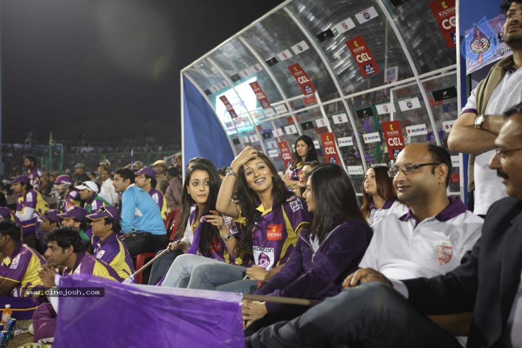 T Warriors vs B Tigers Match More Photos - 23 / 102 photos