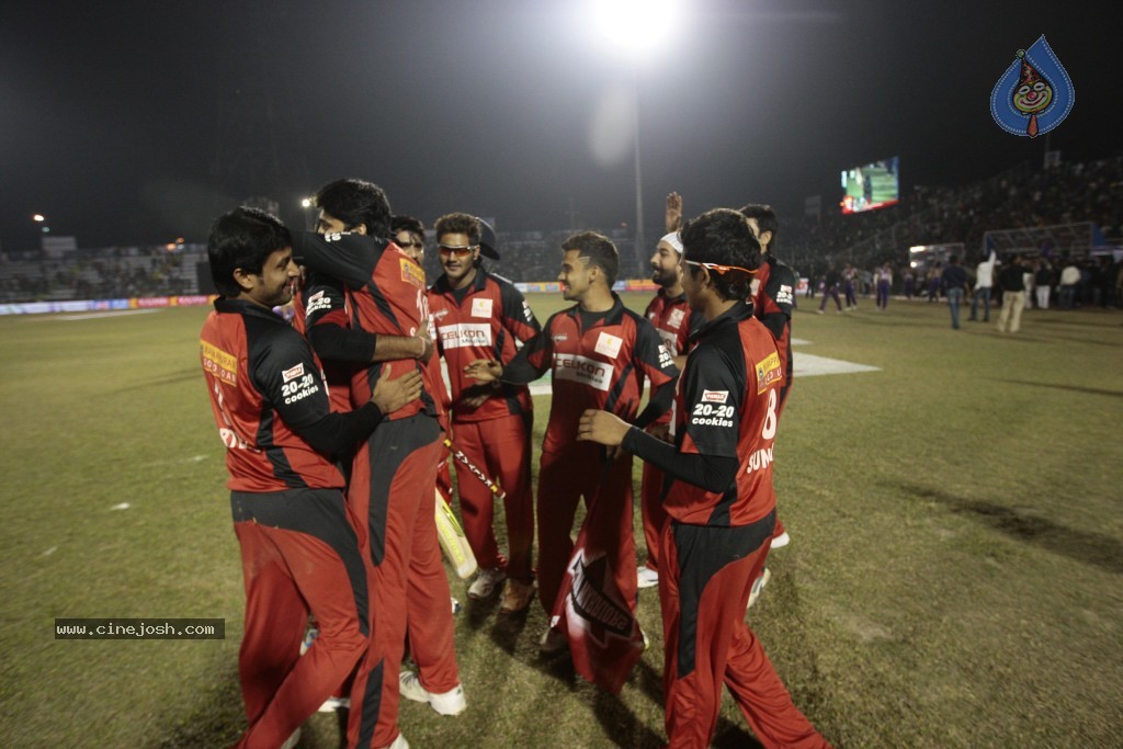 T Warriors vs B Tigers Match More Photos - 29 / 102 photos