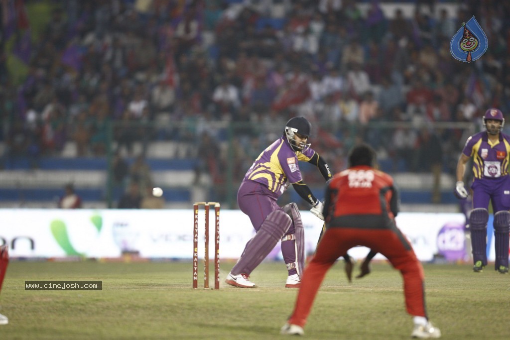 T Warriors vs B Tigers Match More Photos - 30 / 102 photos