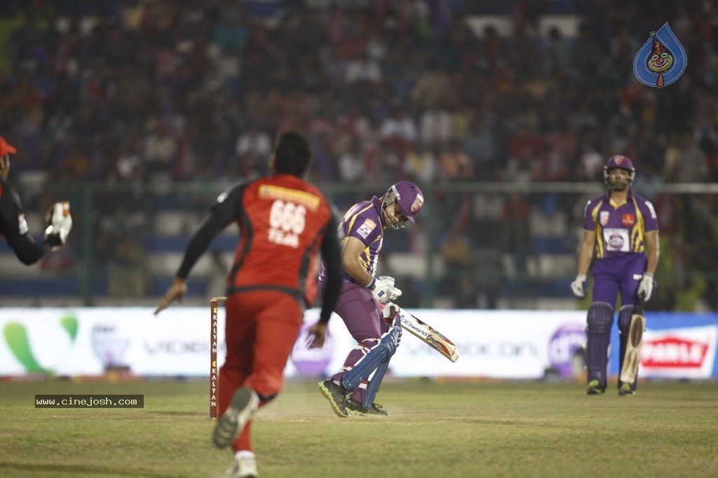 T Warriors vs B Tigers Match More Photos - 37 / 102 photos