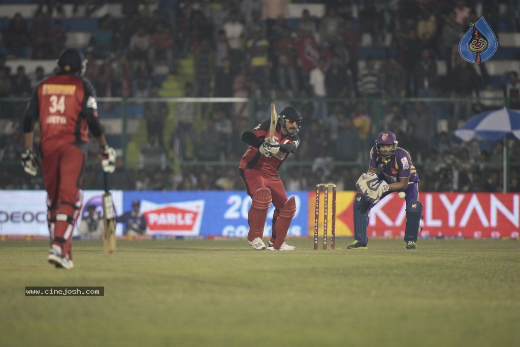 T Warriors vs B Tigers Match More Photos - 40 / 102 photos