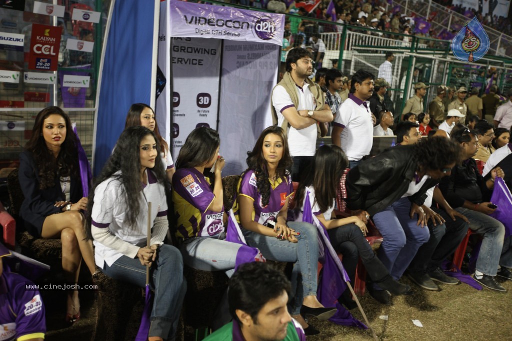 T Warriors vs B Tigers Match More Photos - 58 / 102 photos