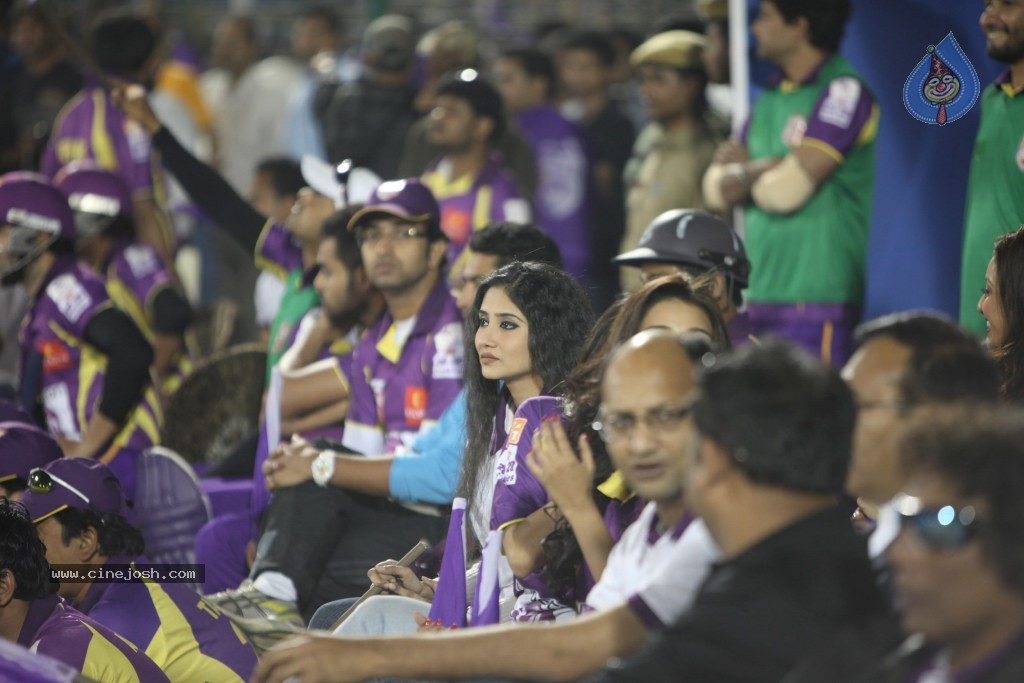 T Warriors vs B Tigers Match More Photos - 77 / 102 photos