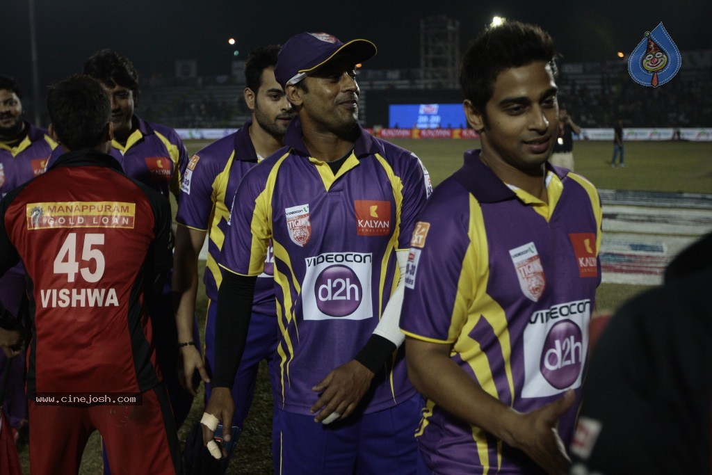 T Warriors vs B Tigers Match More Photos - 90 / 102 photos