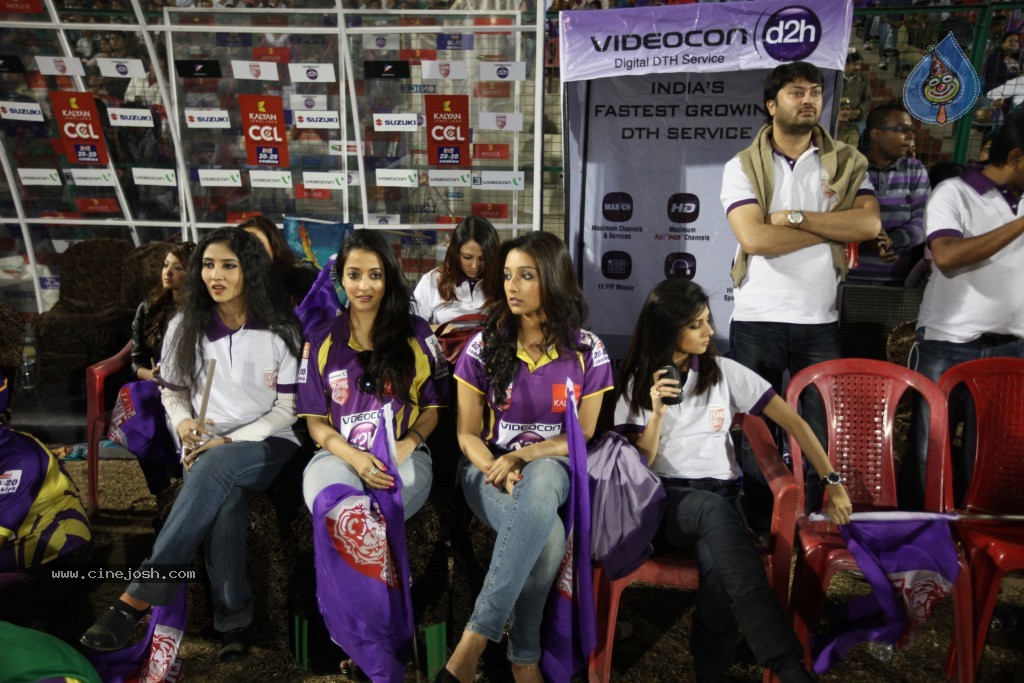 T Warriors vs B Tigers Match More Photos - 94 / 102 photos