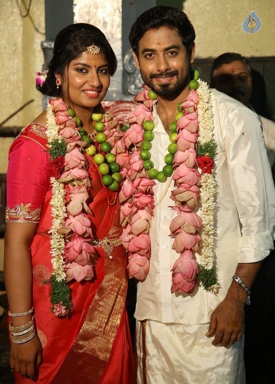 tamil serial actress santhoshi wedding photos tamil serial actress santhoshi wedding photos