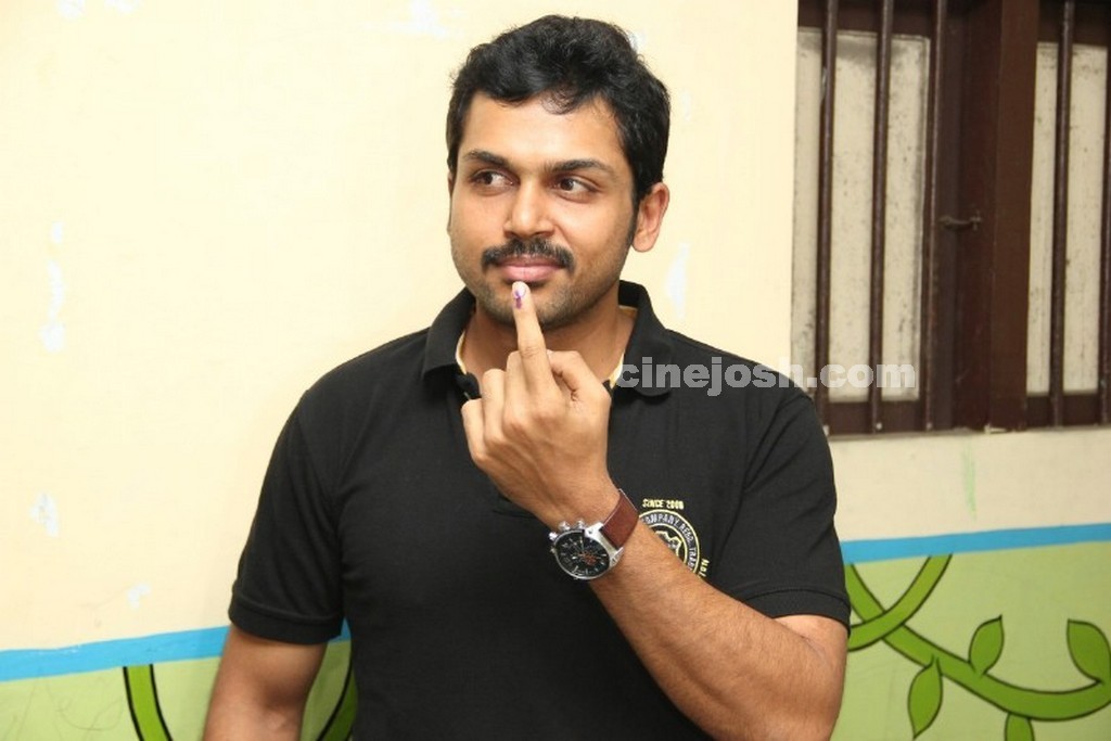 Tamil Celebrities Voting Photos - 39 / 108 photos