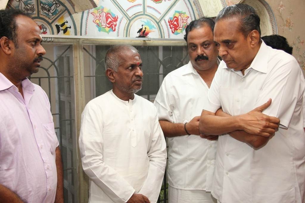 Tamil Director Ramanarayanan Condolences Photos - 47 / 151 photos