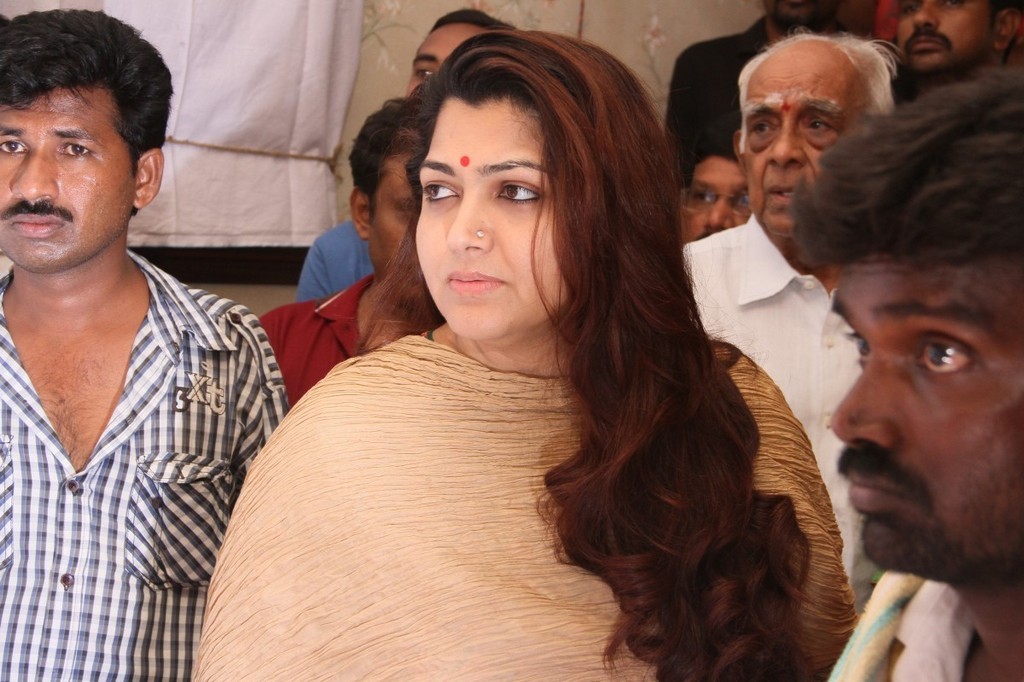 Tamil Director Ramanarayanan Condolences Photos - 111 / 151 photos