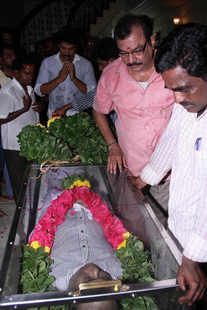 Tamil Director Ramanarayanan Condolences Photos - 122 / 151 photos