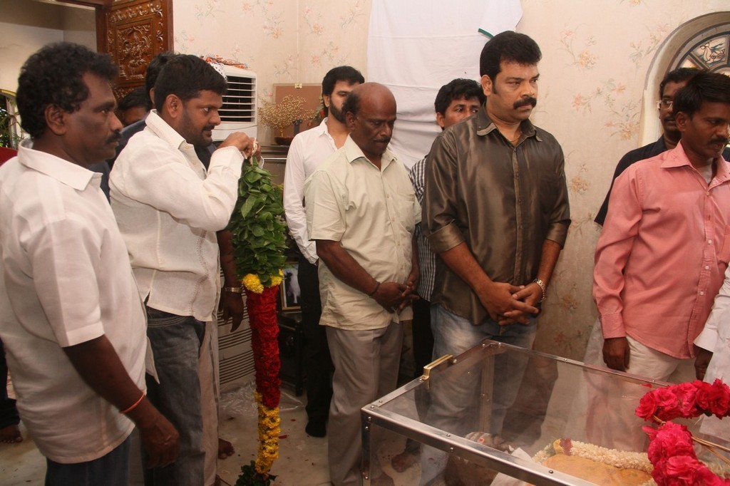Tamil Director Ramanarayanan Condolences Photos - 125 / 151 photos