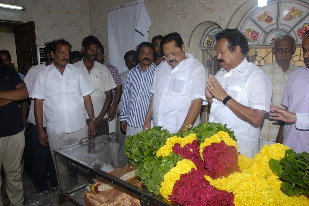 Tamil Director Ramanarayanan Condolences Photos 2 - 1 / 41 photos