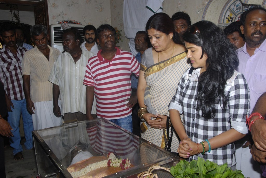 Tamil Director Ramanarayanan Condolences Photos 2 - 28 / 41 photos