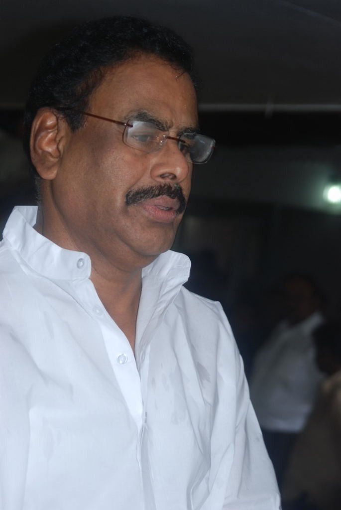 Tamil Film Industry Condoles Ilayaraja's Wife - 58 / 85 photos