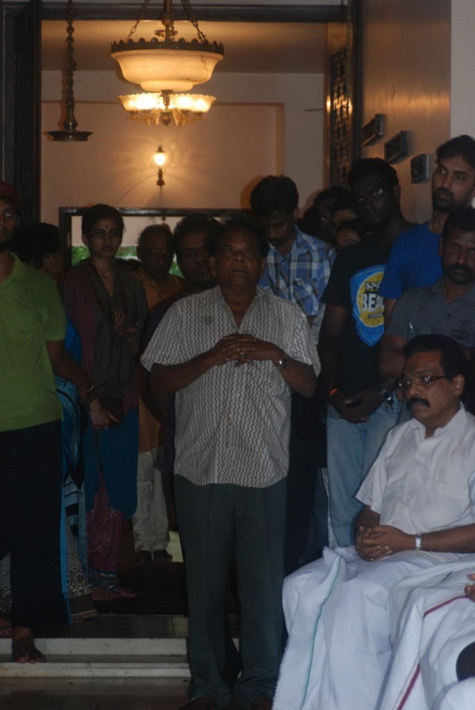 Tamil Film Industry Condoles Ilayaraja's Wife - 75 / 85 photos