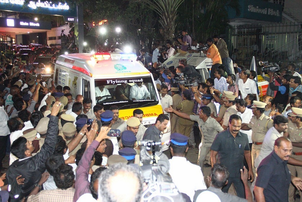 Tamil Nadu CM Jayalalithaa Final Journey Photos - 48 / 147 photos