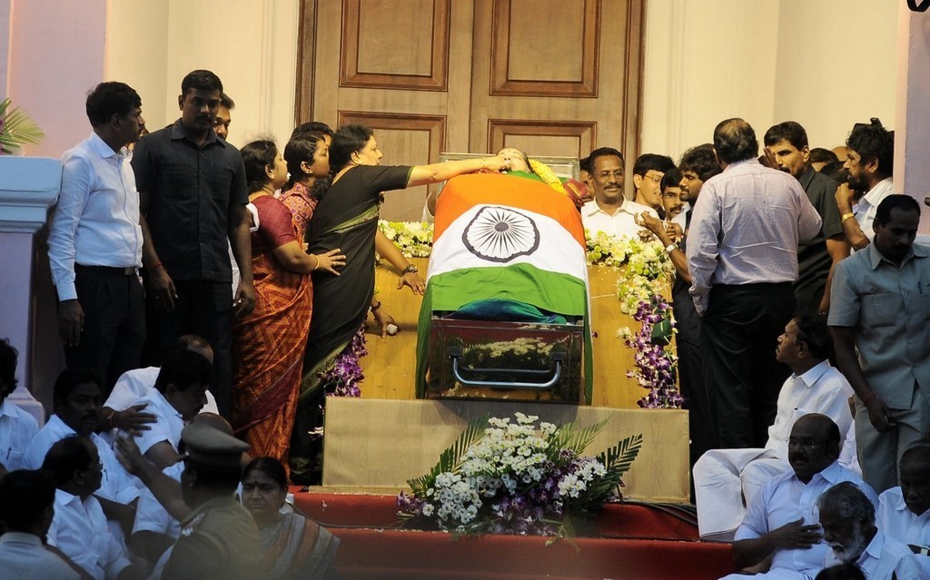 Tamil Nadu CM Jayalalithaa Final Journey Photos - 55 / 147 photos