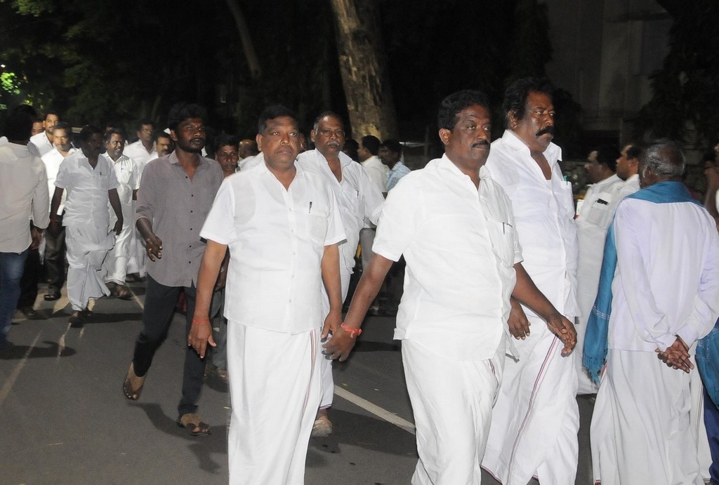 Tamil Nadu CM Jayalalithaa Final Journey Photos - 71 / 147 photos