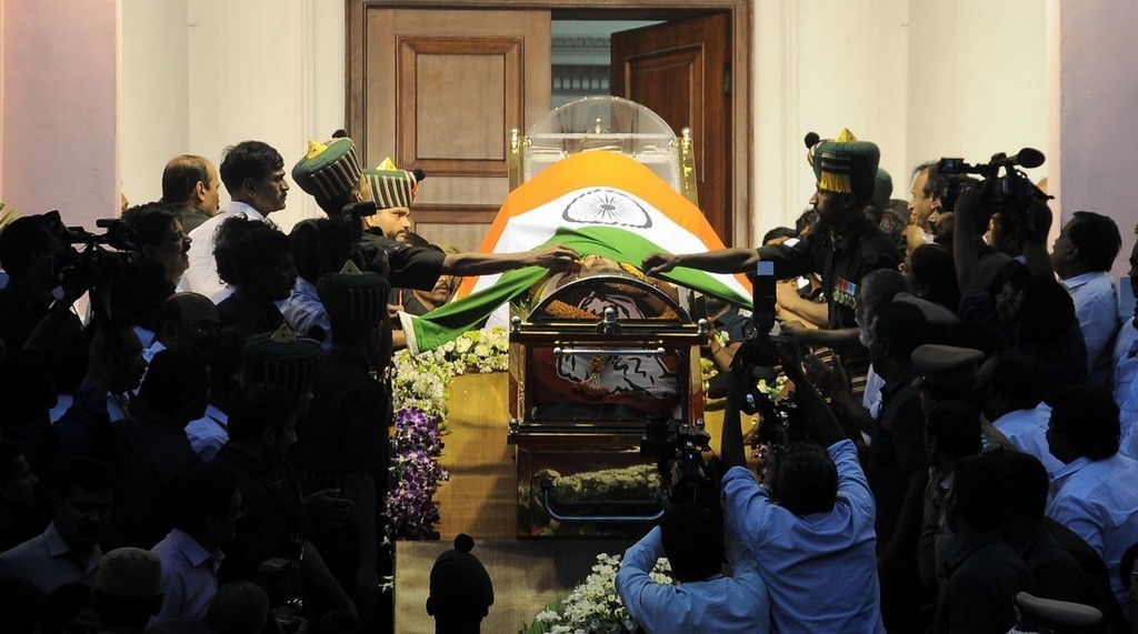 Tamil Nadu CM Jayalalithaa Final Journey Photos - 115 / 147 photos