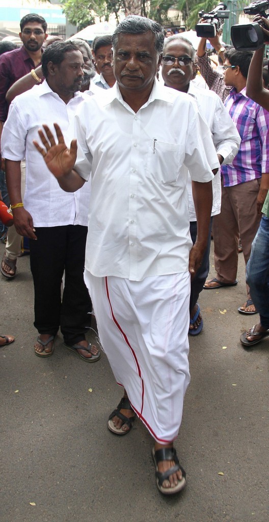 Tamil Nadu CM Jayalalithaa Final Journey Photos - 126 / 147 photos