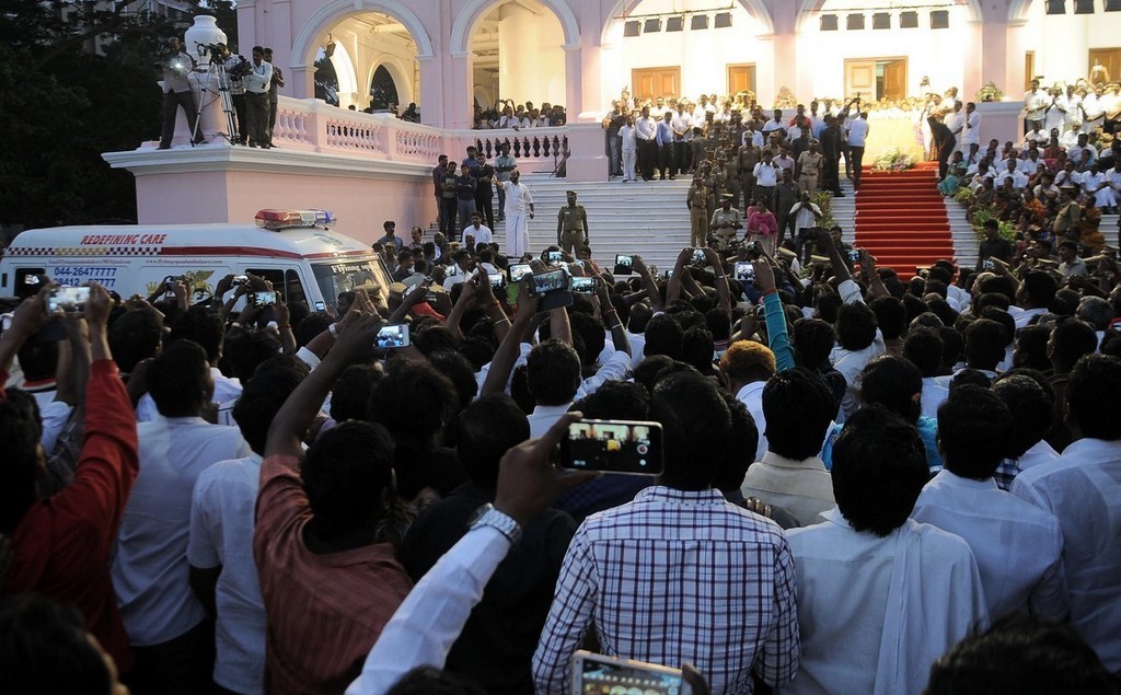 Tamil Nadu CM Jayalalithaa Final Journey Photos - 142 / 147 photos