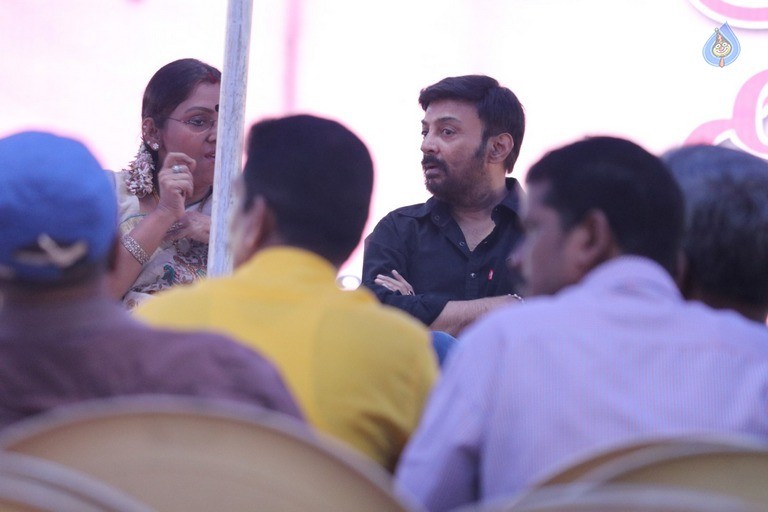 Tamil Stars at Jallikattu Hunger Strike - 1 / 51 photos