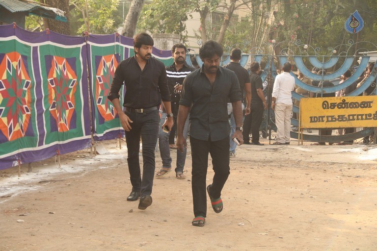 Tamil Stars at Jallikattu Hunger Strike - 10 / 51 photos