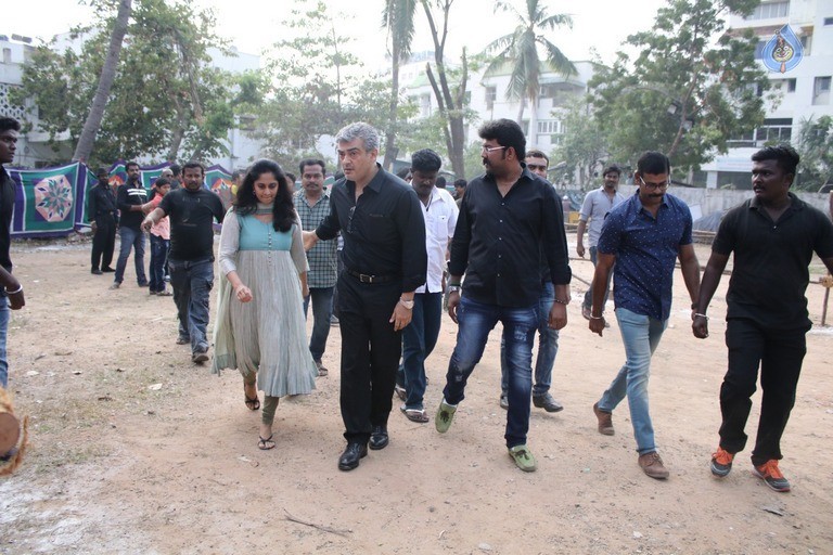 Tamil Stars at Jallikattu Hunger Strike - 21 / 51 photos