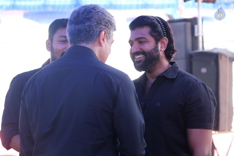 Tamil Stars at Jallikattu Hunger Strike - 34 / 51 photos