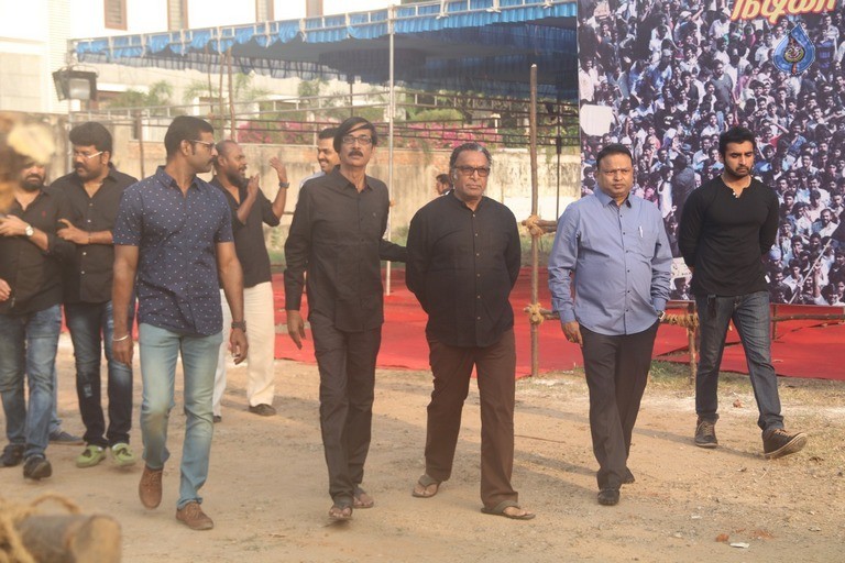 Tamil Stars at Jallikattu Hunger Strike - 48 / 51 photos