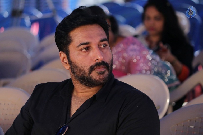 Tamil Stars at Jallikattu Hunger Strike - 49 / 51 photos