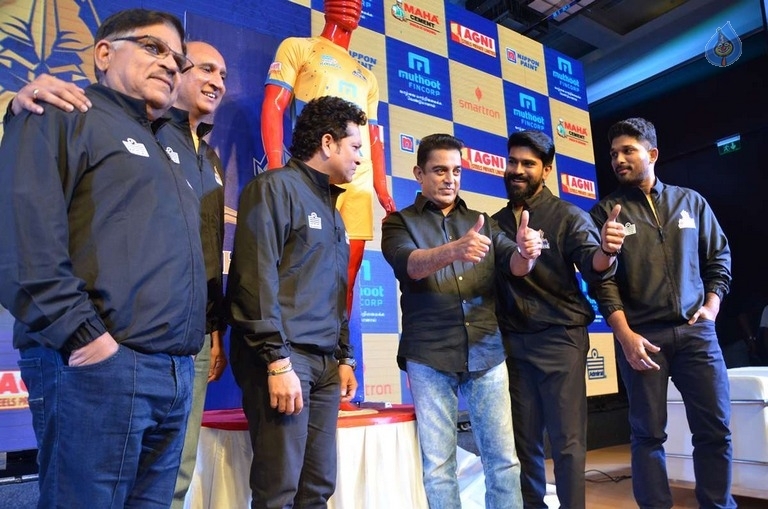 Tamil Thalaivas Jersey Launch Photos - 38 / 63 photos