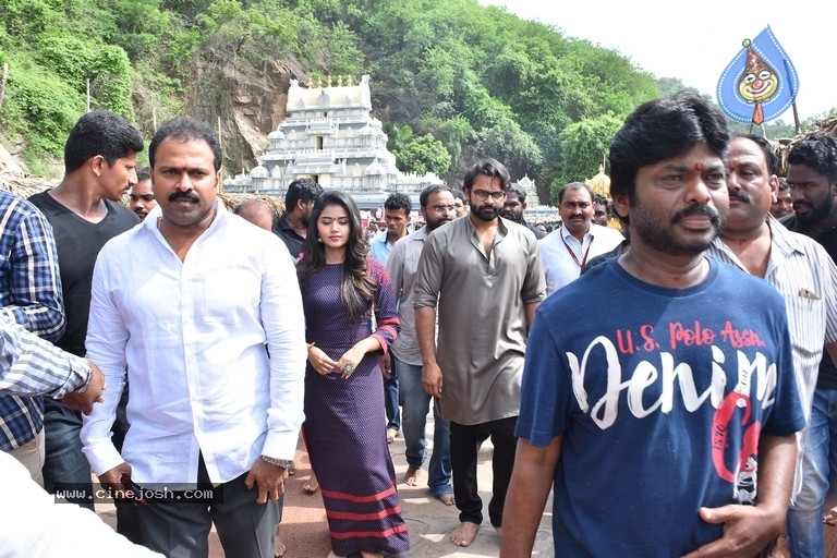 Tej I Love You Movie Team At Kanaka Durga Temple - 3 / 21 photos