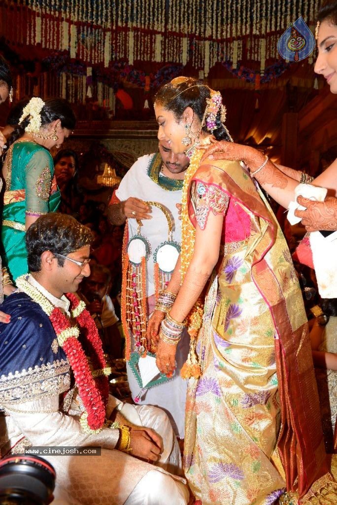 Tejaswini n Sribharath Talabralu Photos - 22 / 121 photos