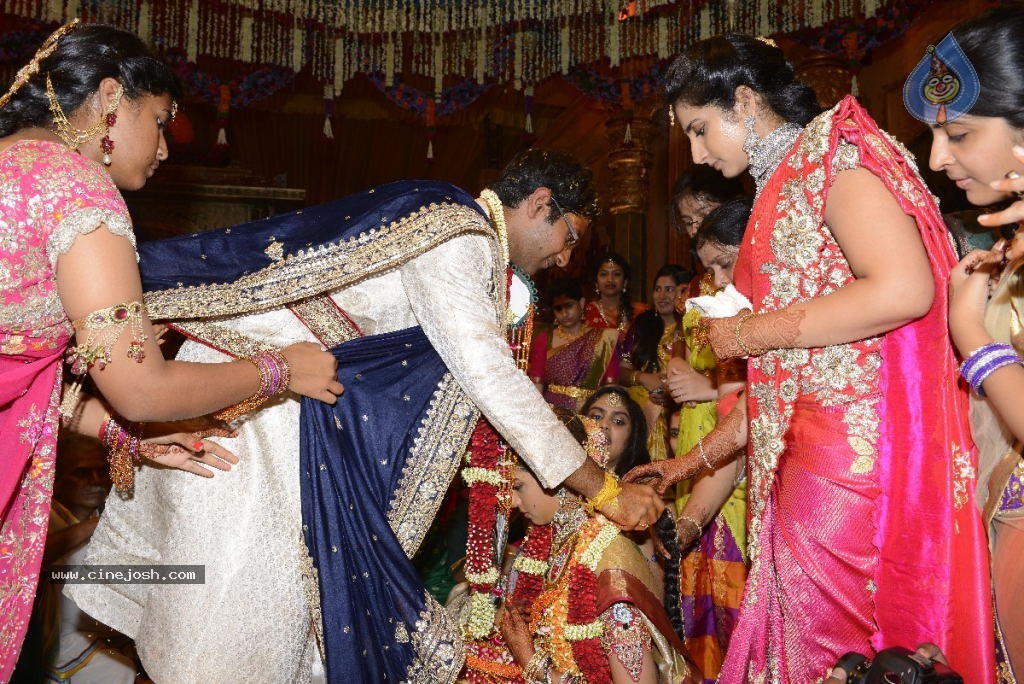 Tejaswini n Sribharath Talabralu Photos - 37 / 121 photos