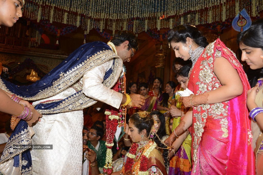 Tejaswini n Sribharath Talabralu Photos - 56 / 121 photos