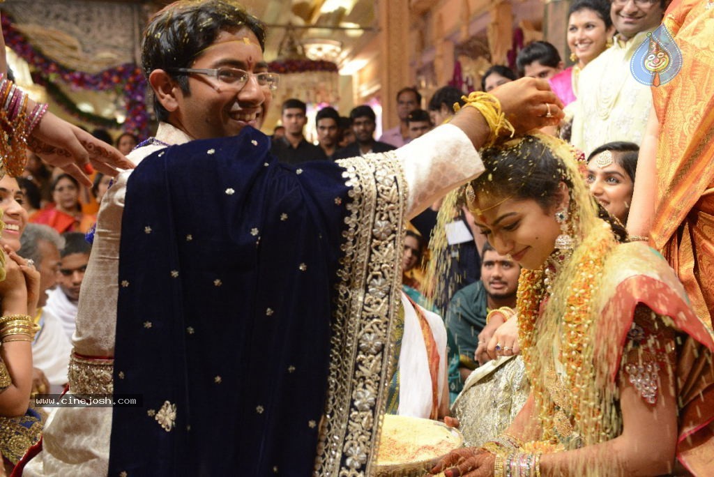 Tejaswini n Sribharath Talabralu Photos - 75 / 121 photos