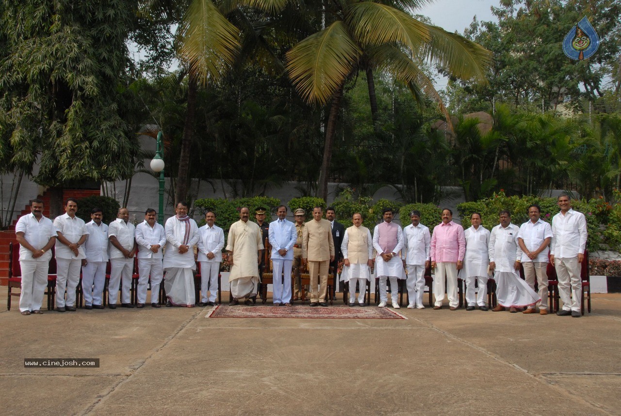 Telangana New Ministers Wearing Ceremony - 14 / 33 photos