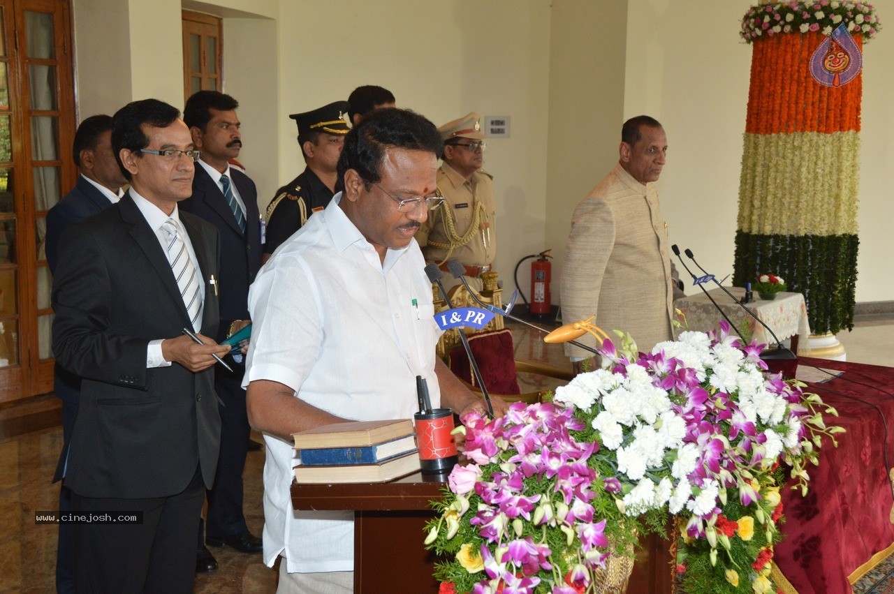 Telangana New Ministers Wearing Ceremony - 33 / 33 photos