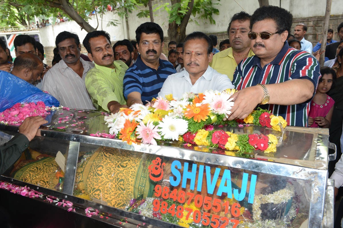 Telangana Sakuntala Condolences Photos - 11 / 55 photos